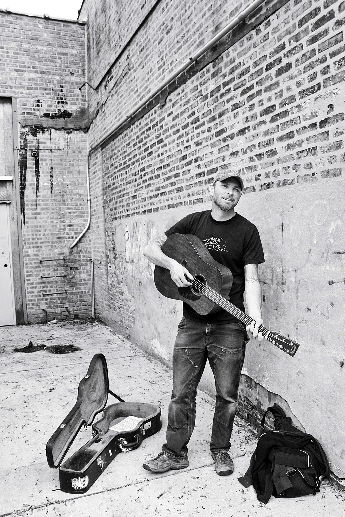 Tim Barry shares new video, begins West Coast tour this week