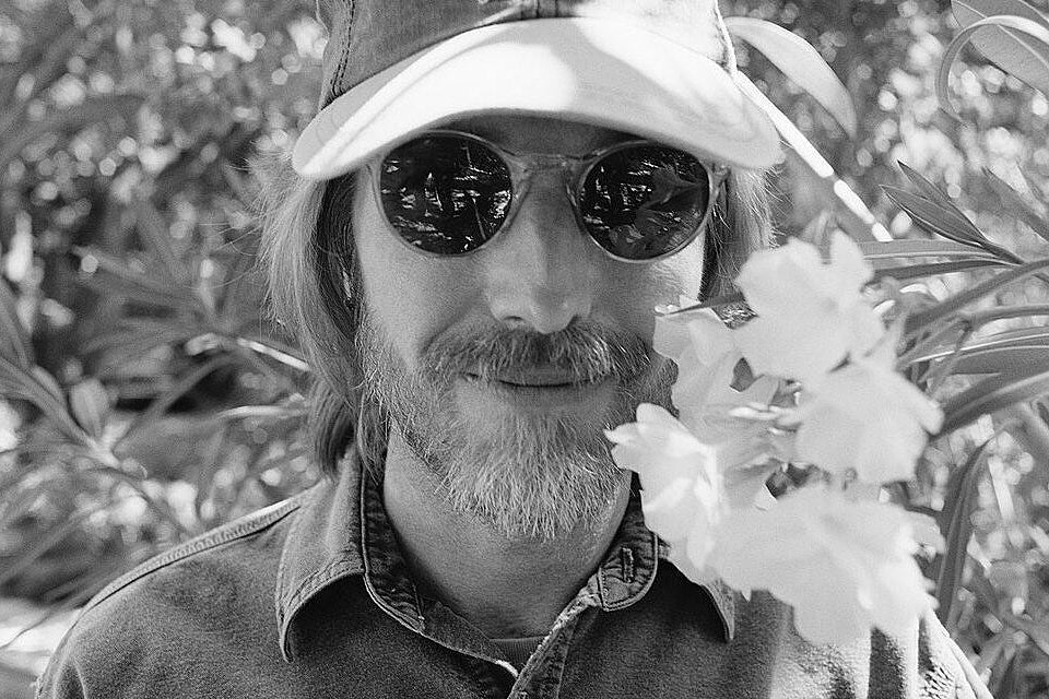 Previously unreleased Tom Petty song streaming, alternate ‘Wildflowers’ getting its own release
