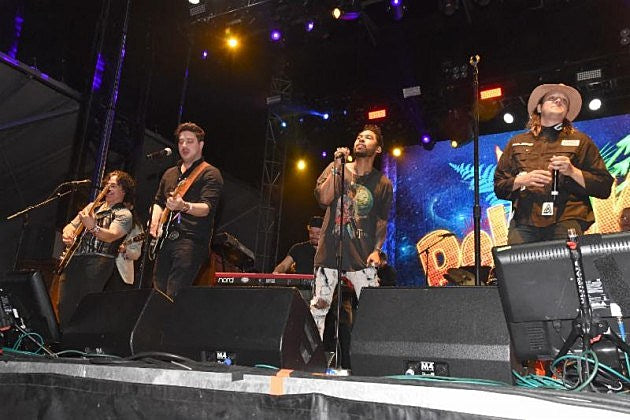 Miguel, Arcade Fire’s Win Butler, Kamasi Washington, John Oates & more jammed at Okeechobee fest (pics, video, setlist)