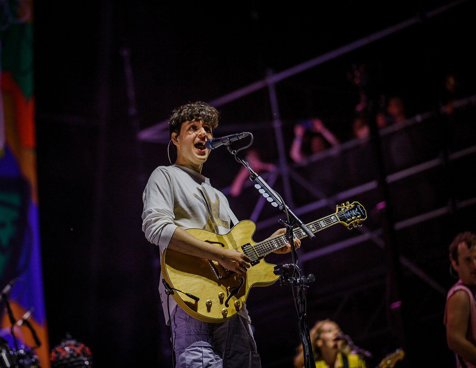 Vampire Weekend share “Harmony Hall” & “2021”