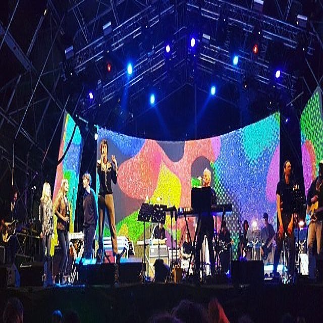 watch John Cale, The Kills, Gruff Rhys, Wild Beasts, Clinic & more play ‘The Velvet Underground & Nico’ in Liverpool