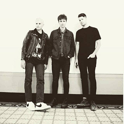Weekend playing shows, including Shea Stadium with Regal Degal & Laced ++ California dates too