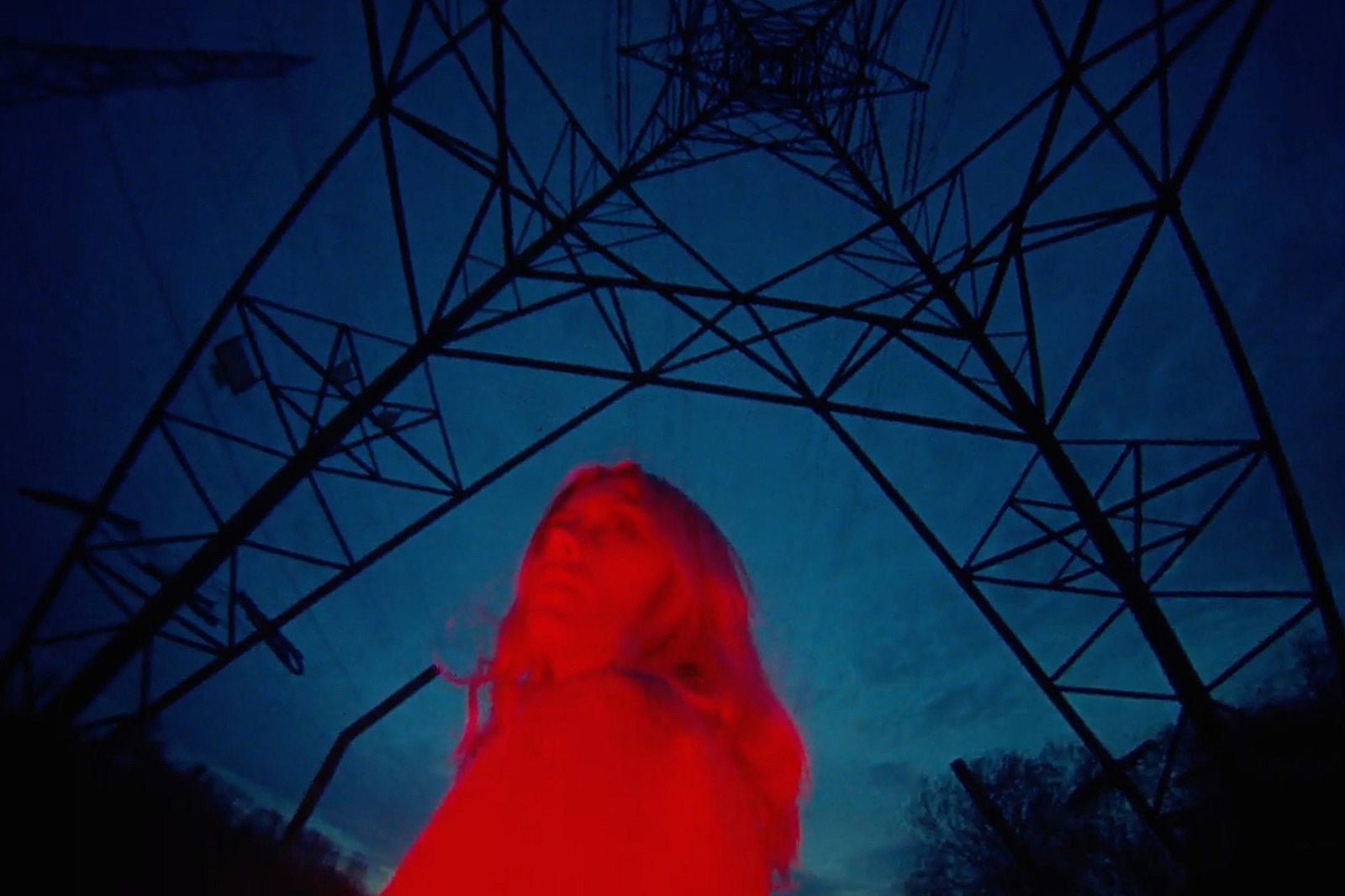 Wolf Alice premiere new track, “No Hard Feelings” (limited green vinyl on pre-order now)