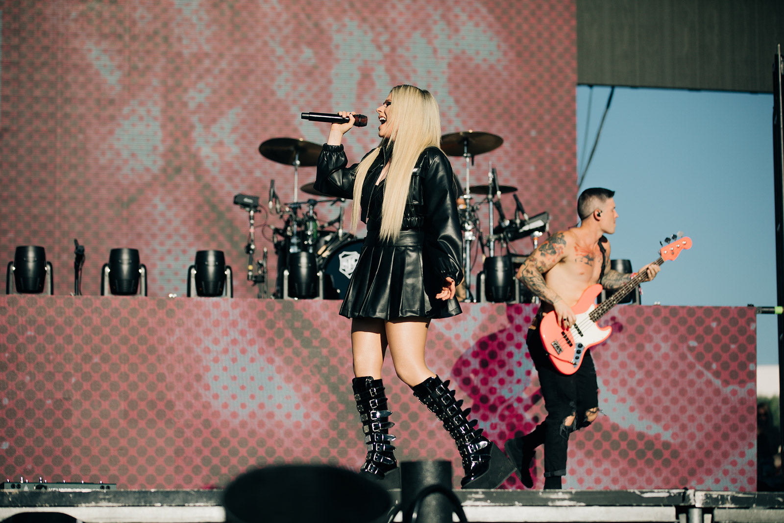 Avril Lavigne announces ‘Greatest Hits’ tour with Simple Plan