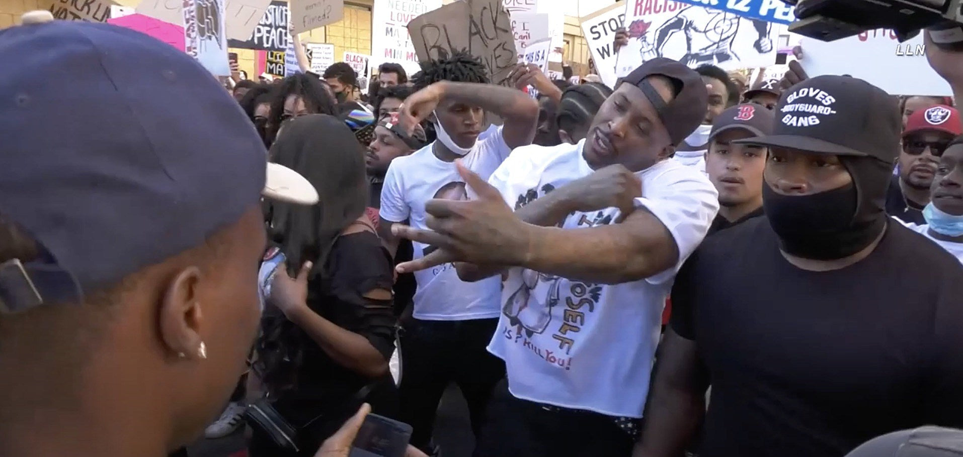 watch YG speak and start “fuck the police” & “fuck Donald Trump” chants at LA protest