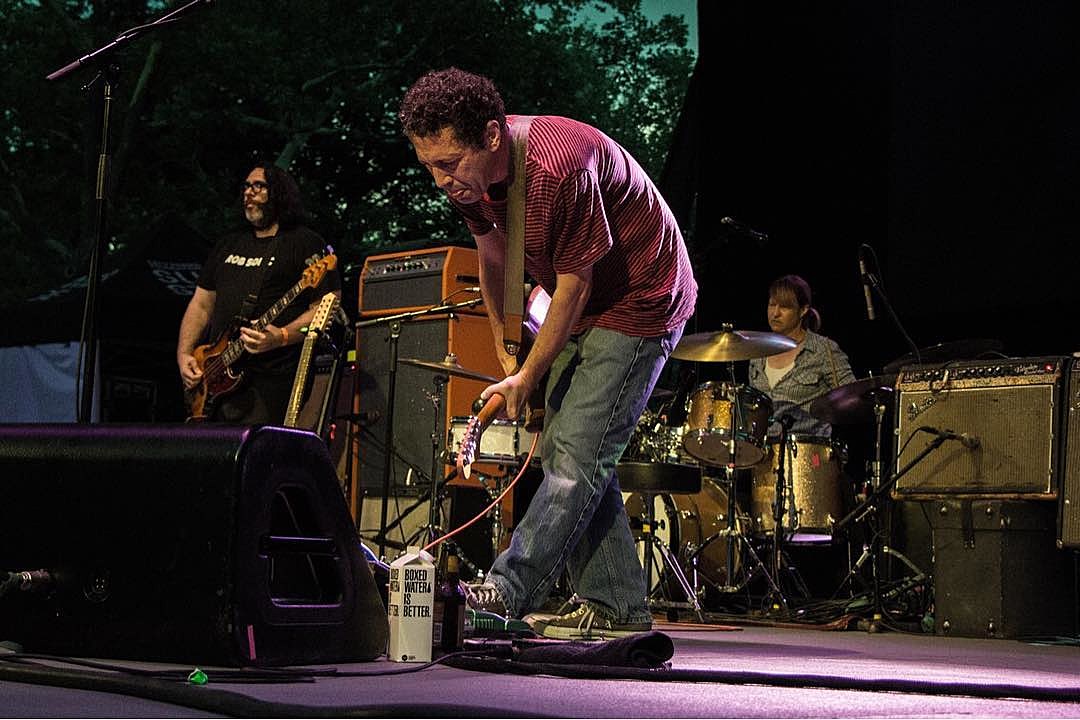 Yo La Tengo played Central Park (setlist, pics); announce return of Hanukkah shows