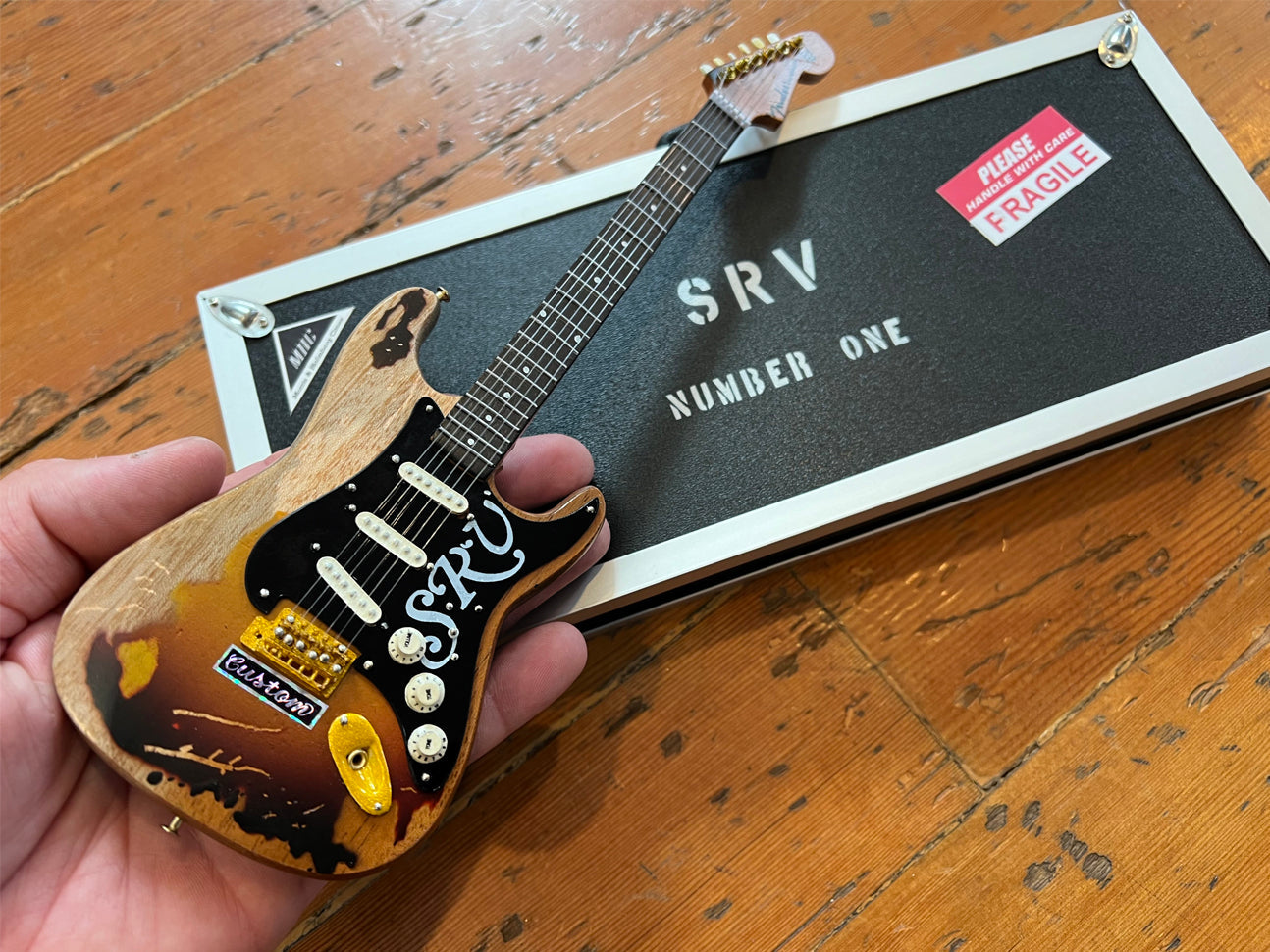 MINI CASE & GUITAR STEVIE RAY VAUGHAN SRV #1 DISTRESSED MINI FENDER™ STRAT™ GUITAR REPLICA