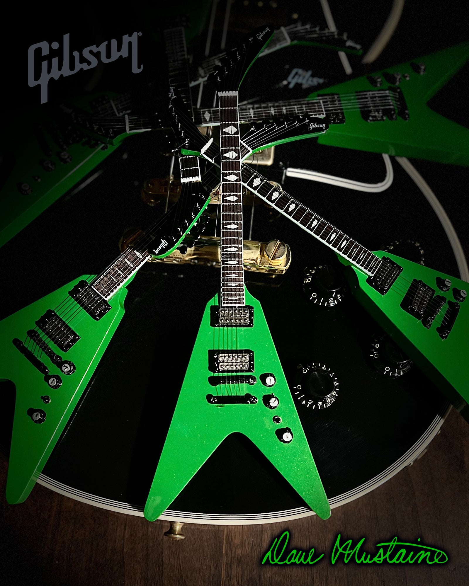 DAVE MUSTAINE GIBSON FLYING V EXP RUST IN PEACE ALIEN TECH GREEN MINI GUITAR MODEL