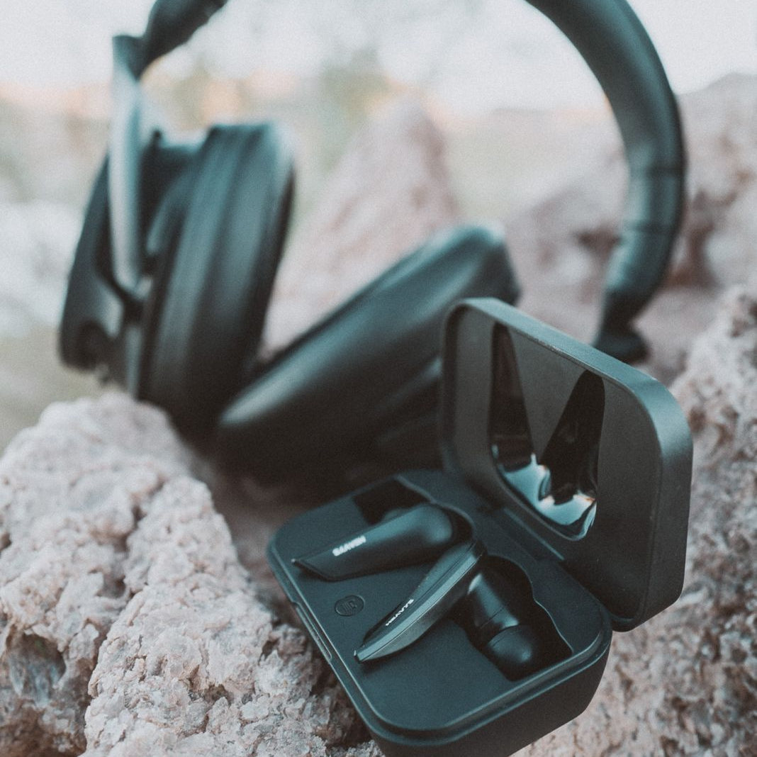 HEAVYS H1H HEADPHONES + EARBUDS BUNDLE (SAVE 20%+)