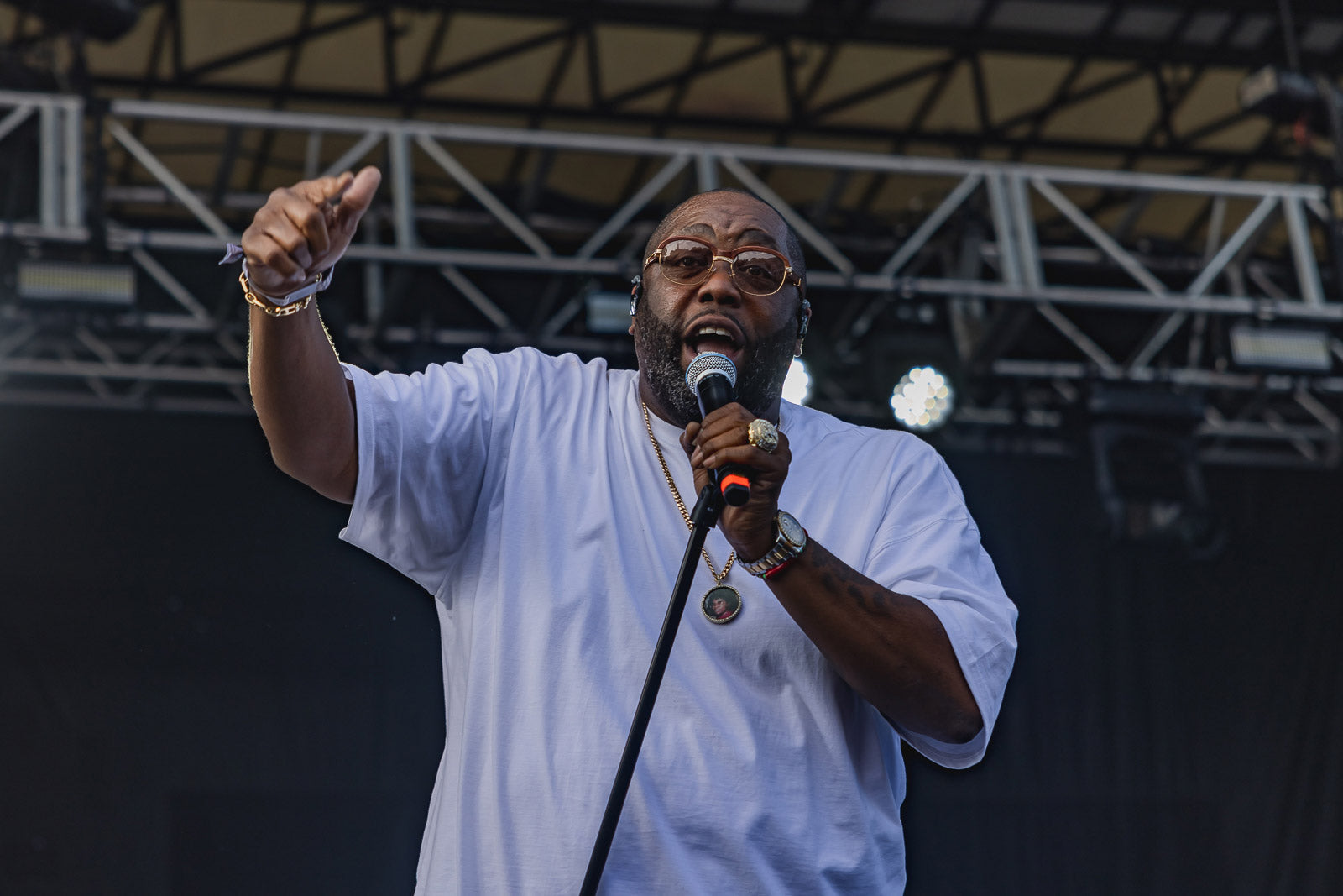 Killer Mike announces summer tour, shares “EXIT 9” video ft. Blxst