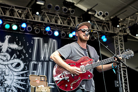 Two Gallants release new songs from LP, expand tour (dates)