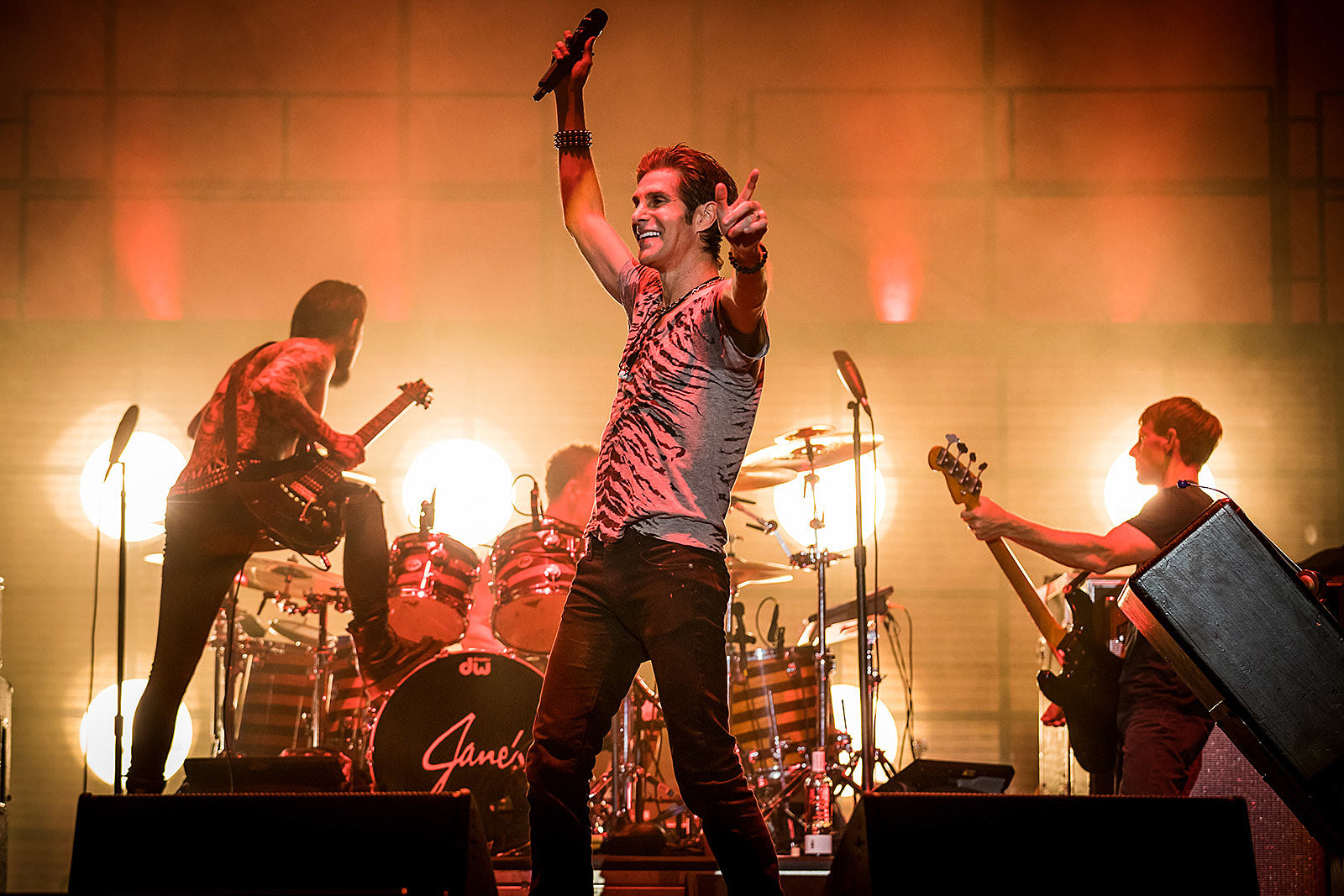 Shaky Knees 2016 in pics (ATDI, Jane’s Addiction, Slowdive, Florence, Hop Along, Baroness & more)