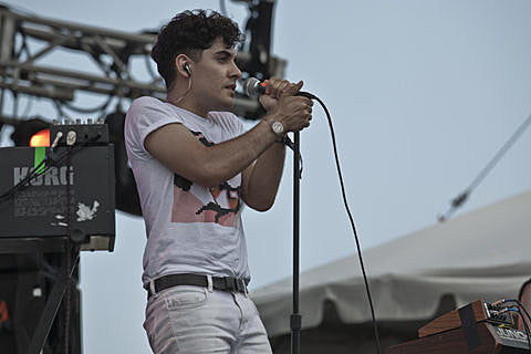 Neon Indian shares “The Glitzy Hive” (listen), on tour now
