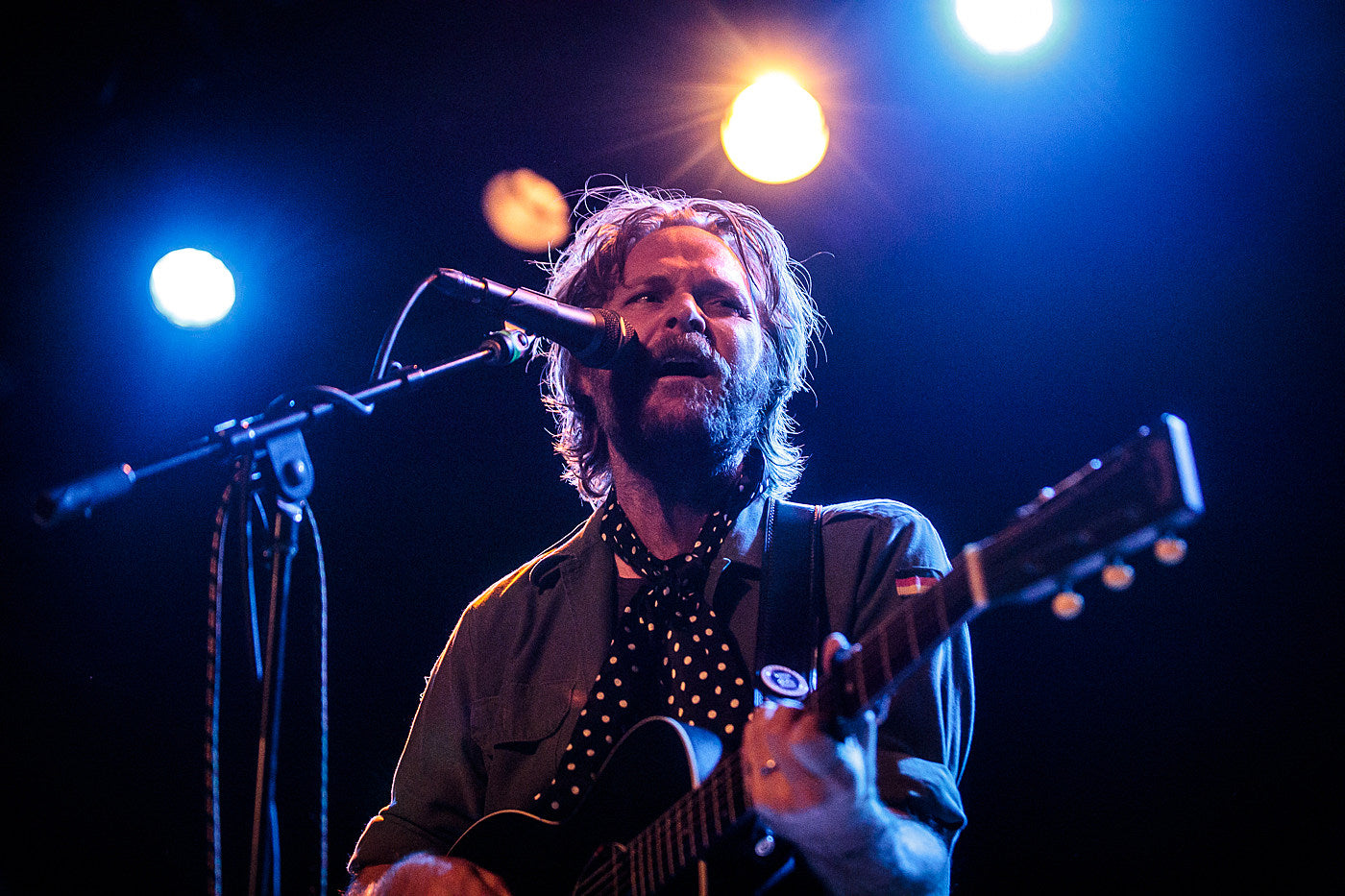 Hiss Golden Messenger shares new song “Glory Strums,” announces 2021 & 2022 tours