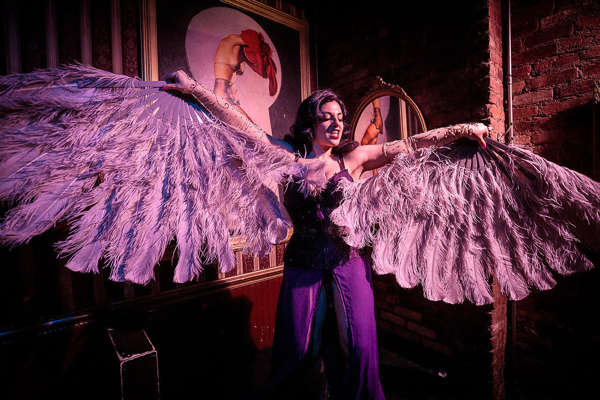 Nurse Bettie Burlesque pays homage to classic pinups (NSFW pics)