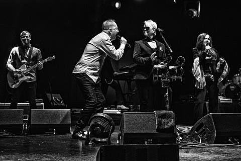 The B-52’s played two NYC-area shows (pics from the Cap)