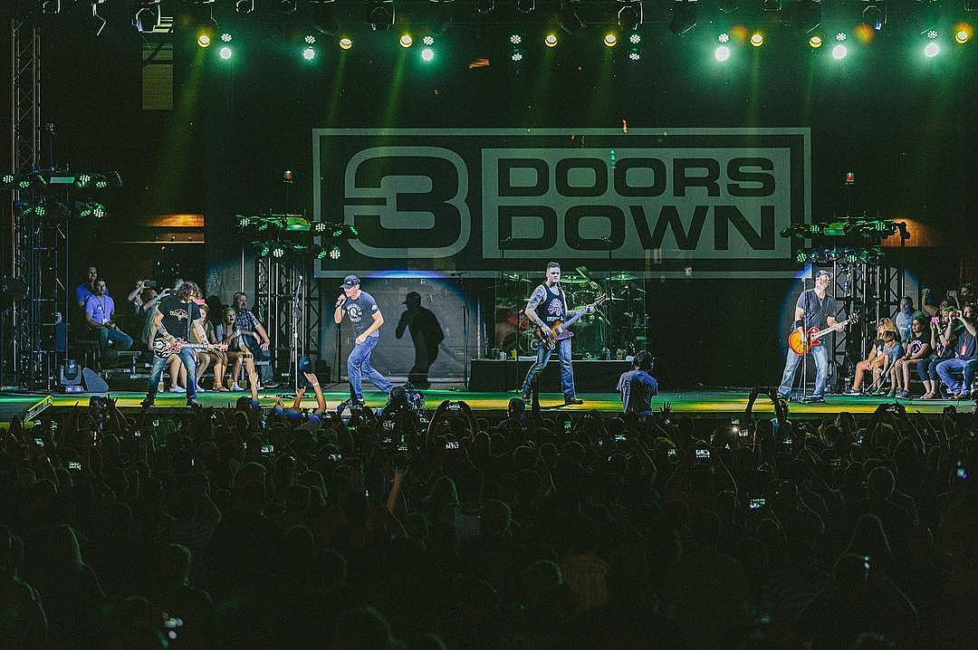 3 Doors Down playing Trump inauguration concert 😂 😂 😂