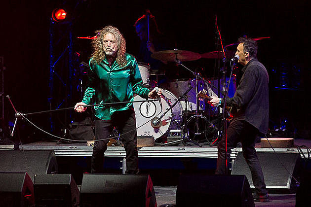 Robert Plant played Bonnaroo, announces tour (dates, video)