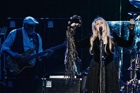 Fleetwood Mac are here; Night of 1000 Stevies coming