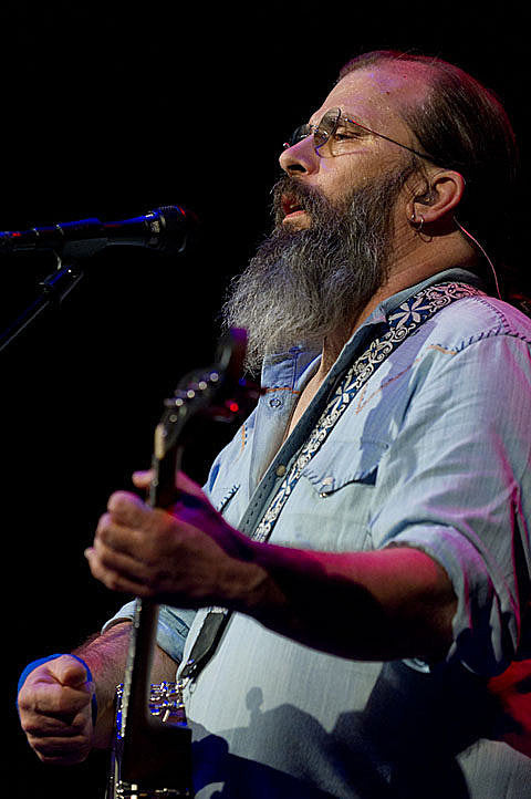 What’s going on Monday? (Steve Earle, Diamond Terrifier, Denitia and Sene, Kurt Braunohler, George Takei & more)