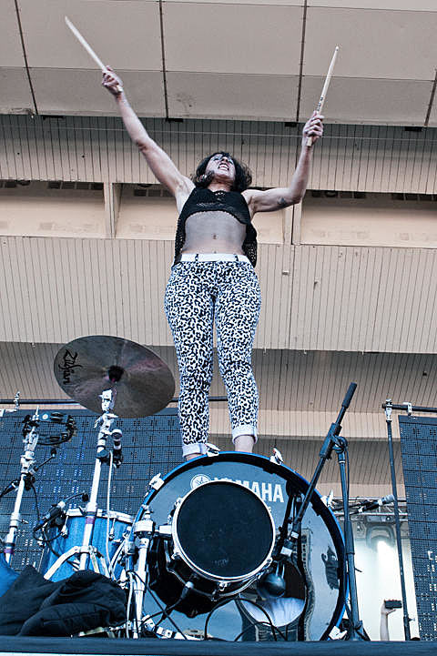 Matt & Kim release new song & video, add 2nd huge Terminal 5 show & more tour dates