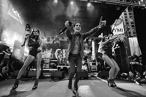 Jane’s Addiction expand ‘Nothing’s Shocking’ tour, add NYC show (updated dates)