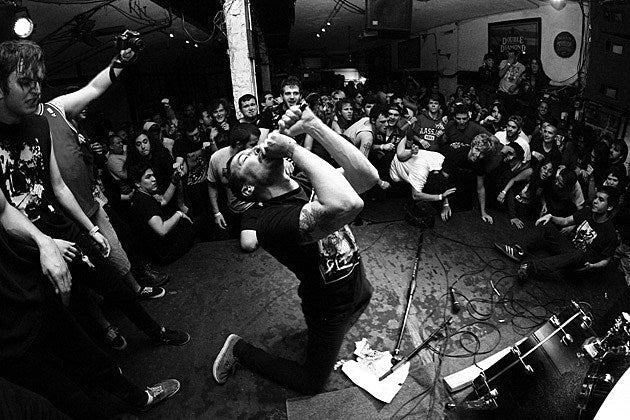 Insect Warfare are reuniting +++ Magrudergrind, Fucking Invincible, Cauldron, Killswitch Engage & more metal news