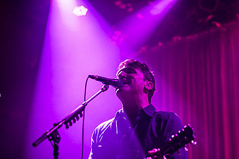 Afghan Whigs’ Greg Dulli shares Sharon Van Etten cover feat. Ani DiFranco, going on 2016 solo tour (dates)