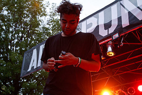 What’s going on Monday? (Heems, Elvis Perkins, Modern Vices, The Hum, Diamond Terrifier, Waka Flocka, more)