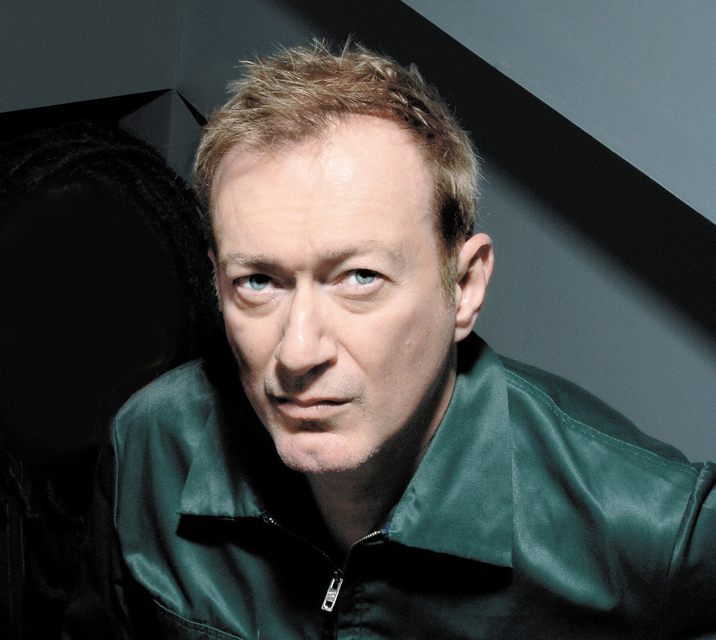Tom Morello, Red Hot Chili Peppers, Gary Numan & more pay tribute to Gang of Four’s Andy Gill