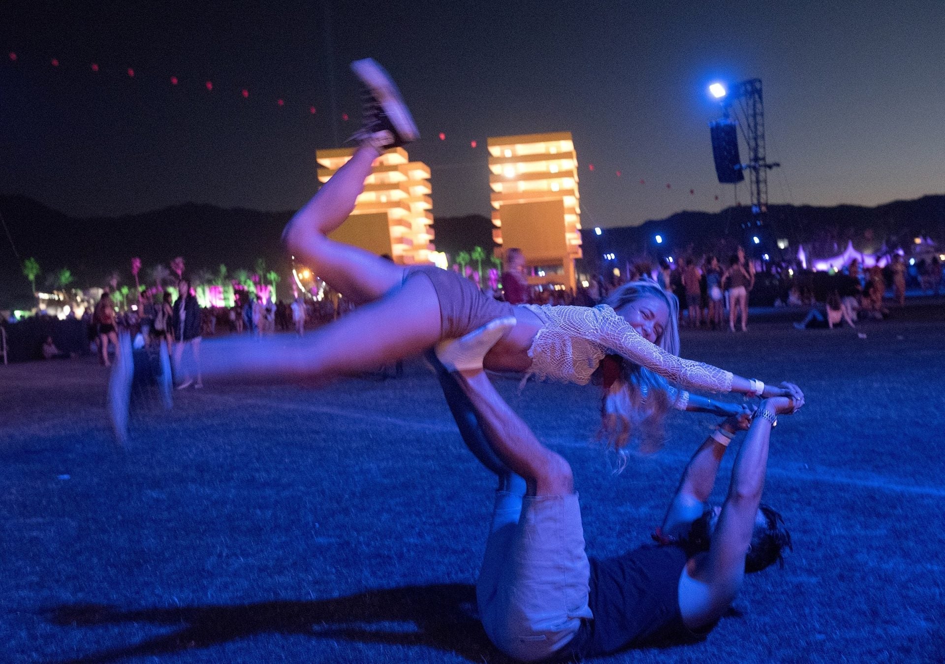 Coachella 2016 Saturday pics: Guns N’ Roses, Ice Cube, Courtney Barnett, Disclosure, Deerhunter & more