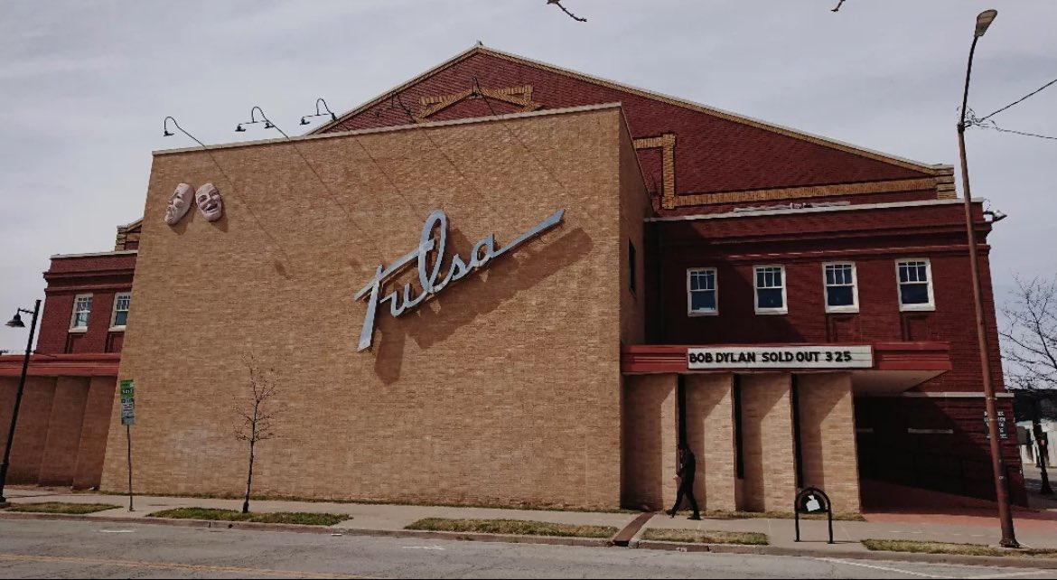 Bob Dylan begins intimate tour in Tulsa (setlist, audio)