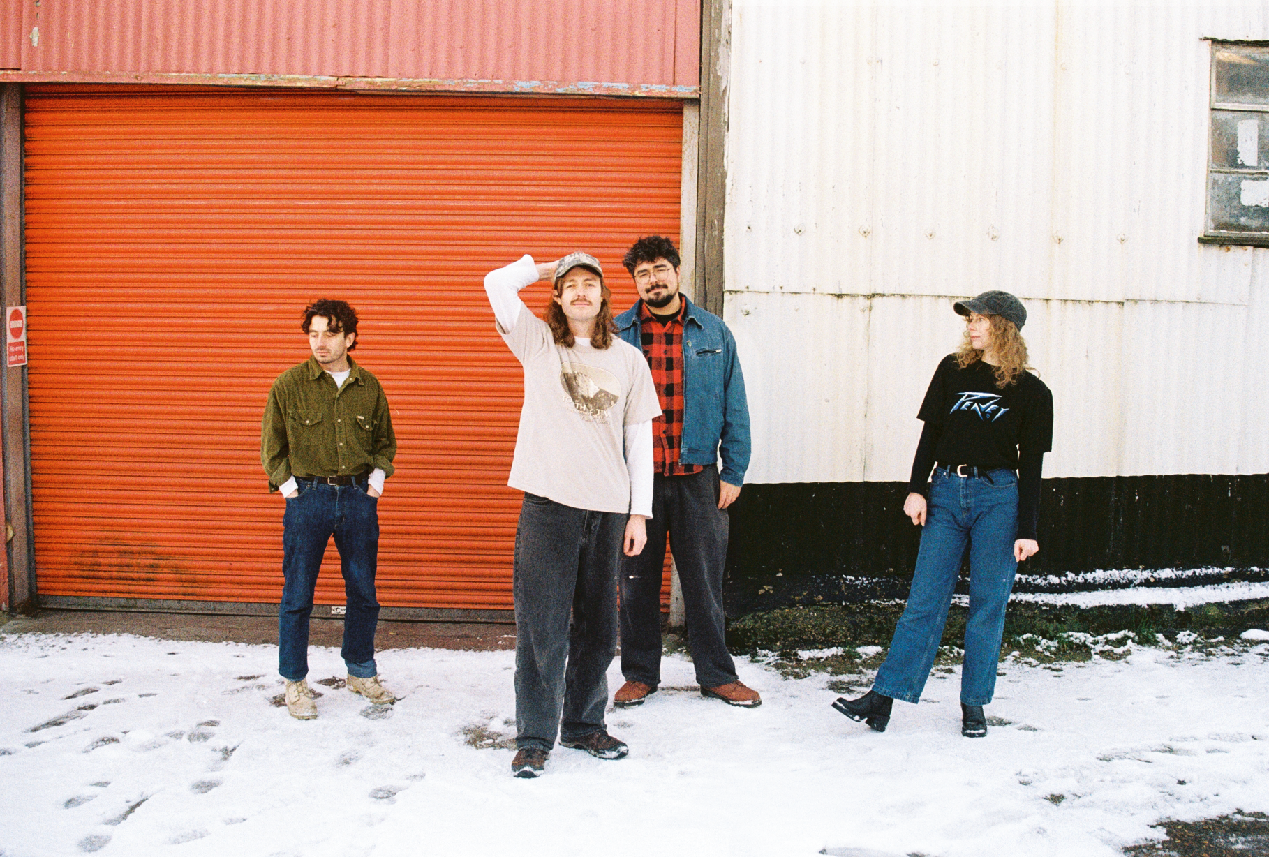 UK indie-country band Brown Horse announce new album ‘Total Dive’ & North American tour