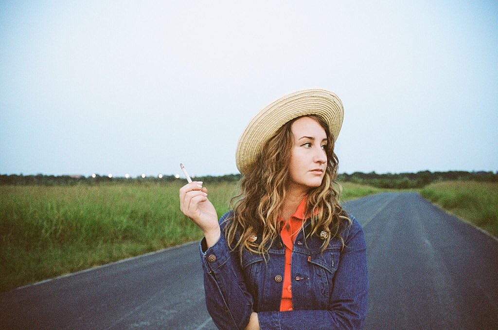 listen to Margo Price’s LP ‘Midwest Farmer’s Daughter’