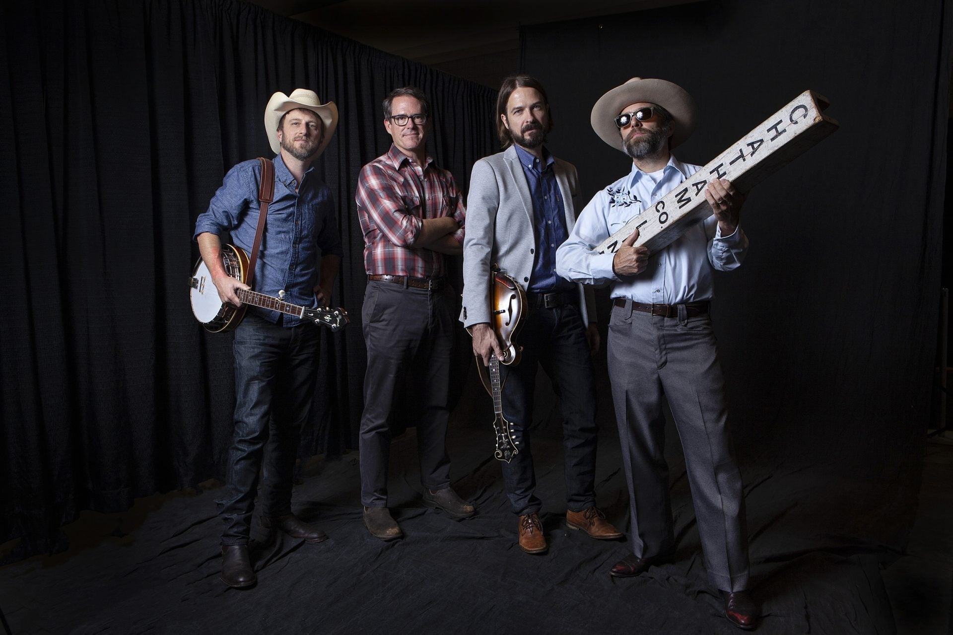 Chatham County Line releasing covers LP, touring (listen to Beck cover)
