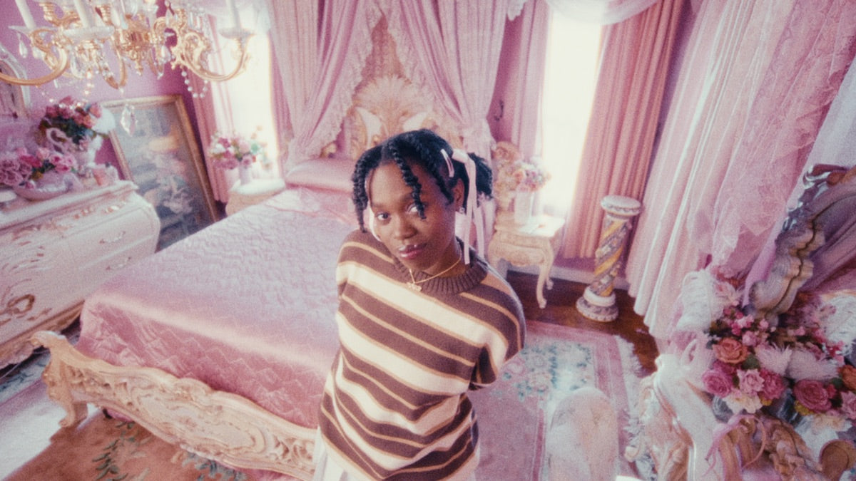 Rising neo-soul singer Chenayder playing Baby’s with Ovrkast, has a new song with MAVI, and more