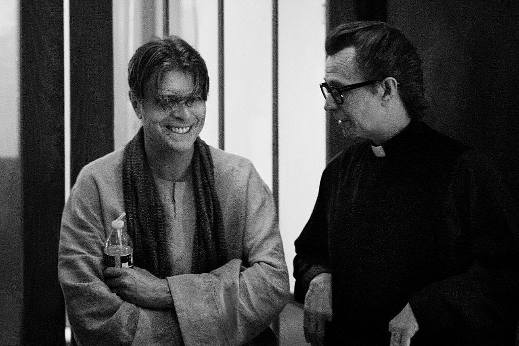 Gary Oldman narrating the ‘David Bowie Is’ virtual app