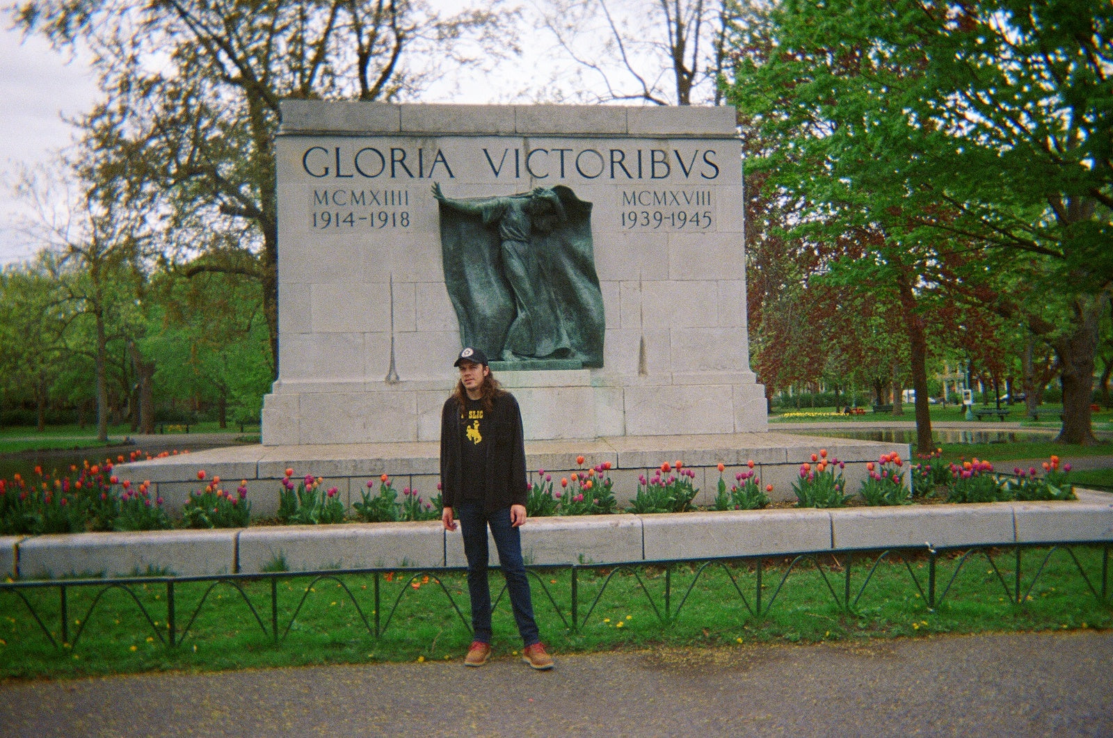 Philly indie folk artist Euphoria Again (mem Knifeplay) preps LP, shares “One More Time” video