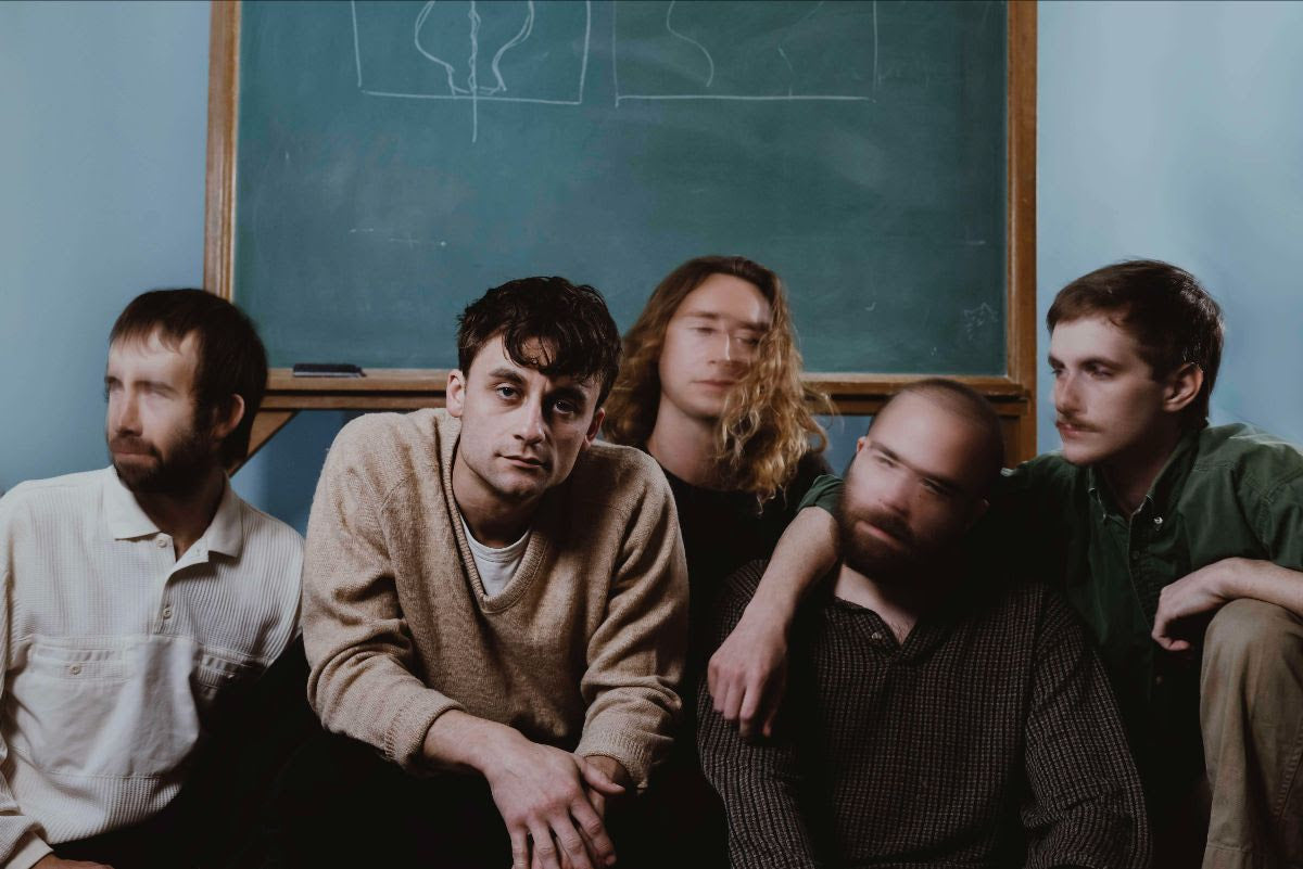 Font announce debut album, touring with Yard Act (hear “Hey Kekulé”)