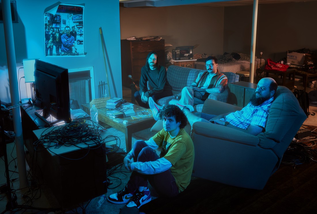 Foxing go full screamo on chaotic new single “Hell 99”