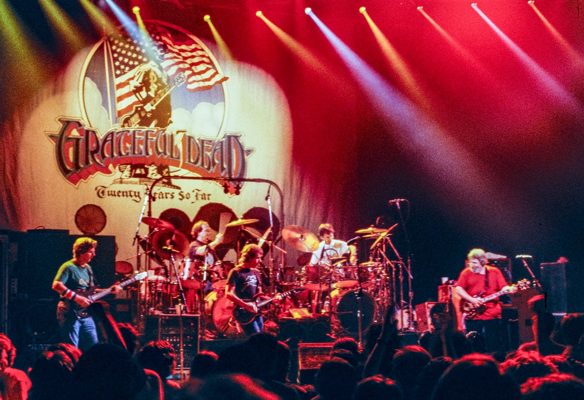 Deadhead doc ‘Summer Tour’ produced by Chloë Sevigny in theaters ++  ‘Summer Magic 1985’ 20-CD box set & more