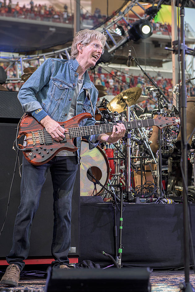 Grateful Dead @ Levi’s Stadium (night 2 pics & setlist)