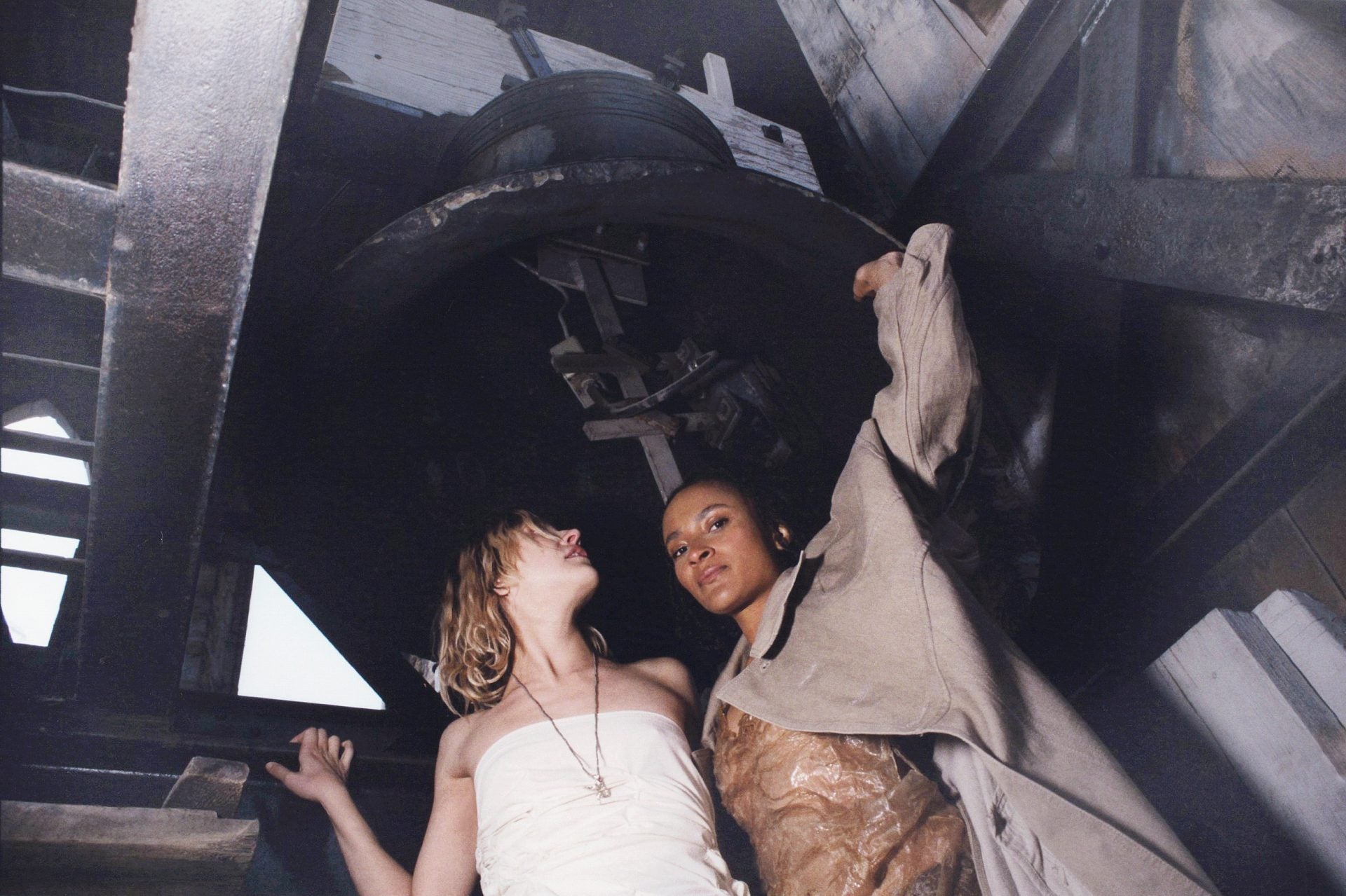 Hildegard (Helena Deland & Ouri) detail debut LP, share “Jour 1”