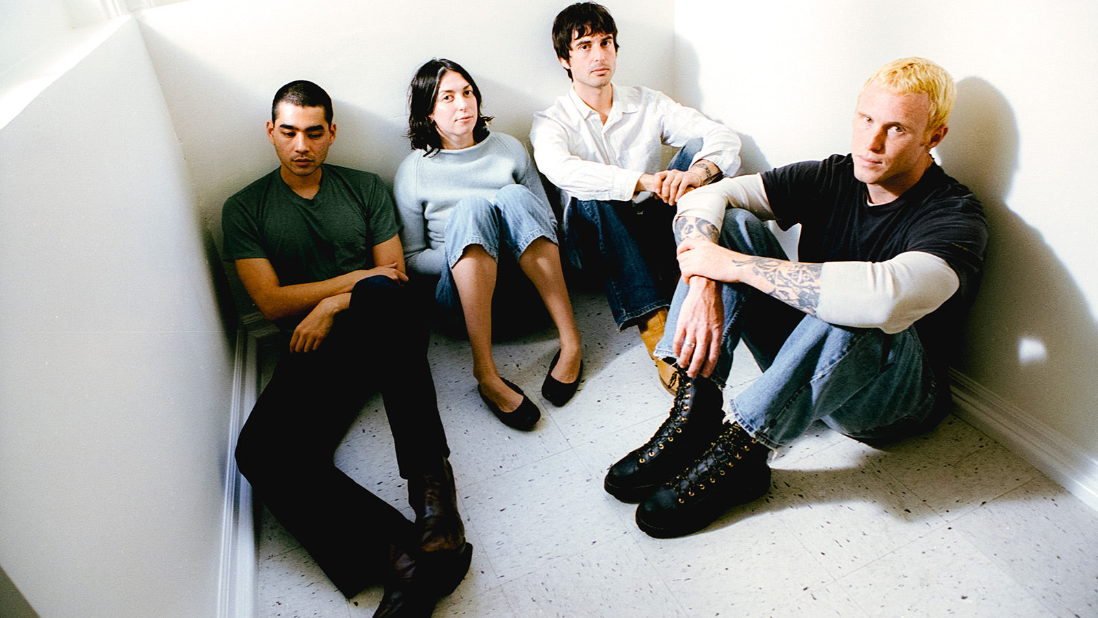 Jawdropped announce debut LP & shows (some with This is Lorelei), share “Split Lip”
