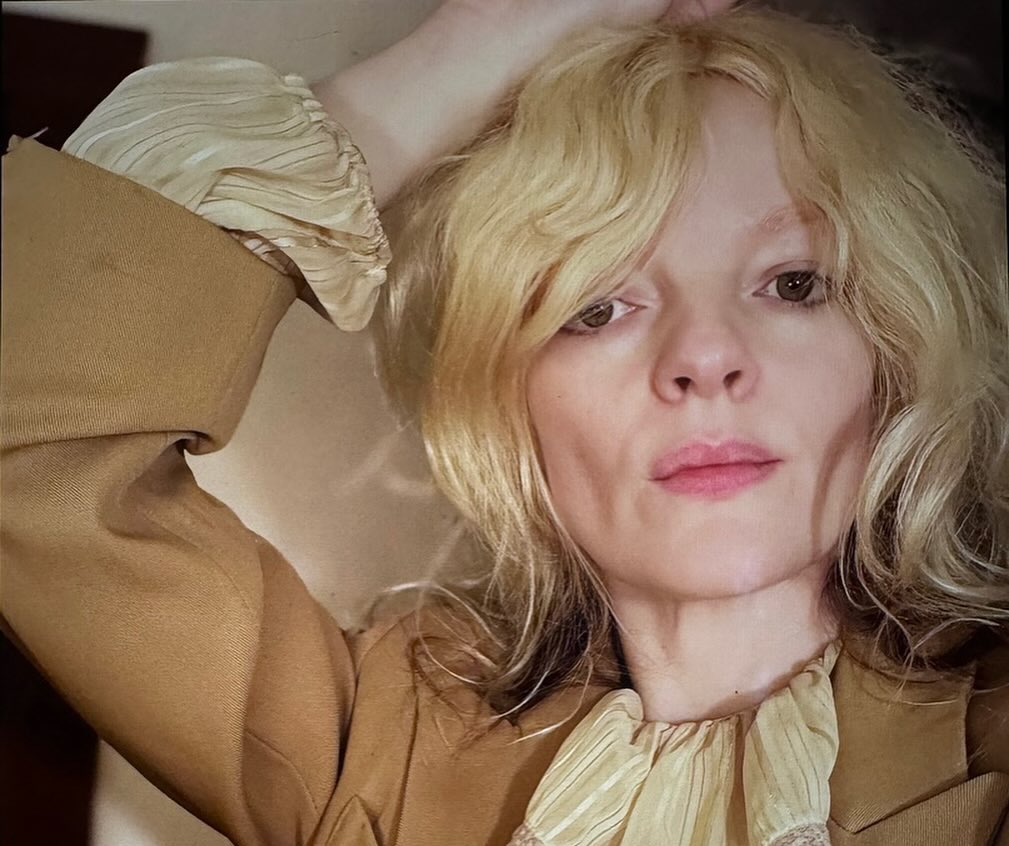 Jessica Pratt teasing new music