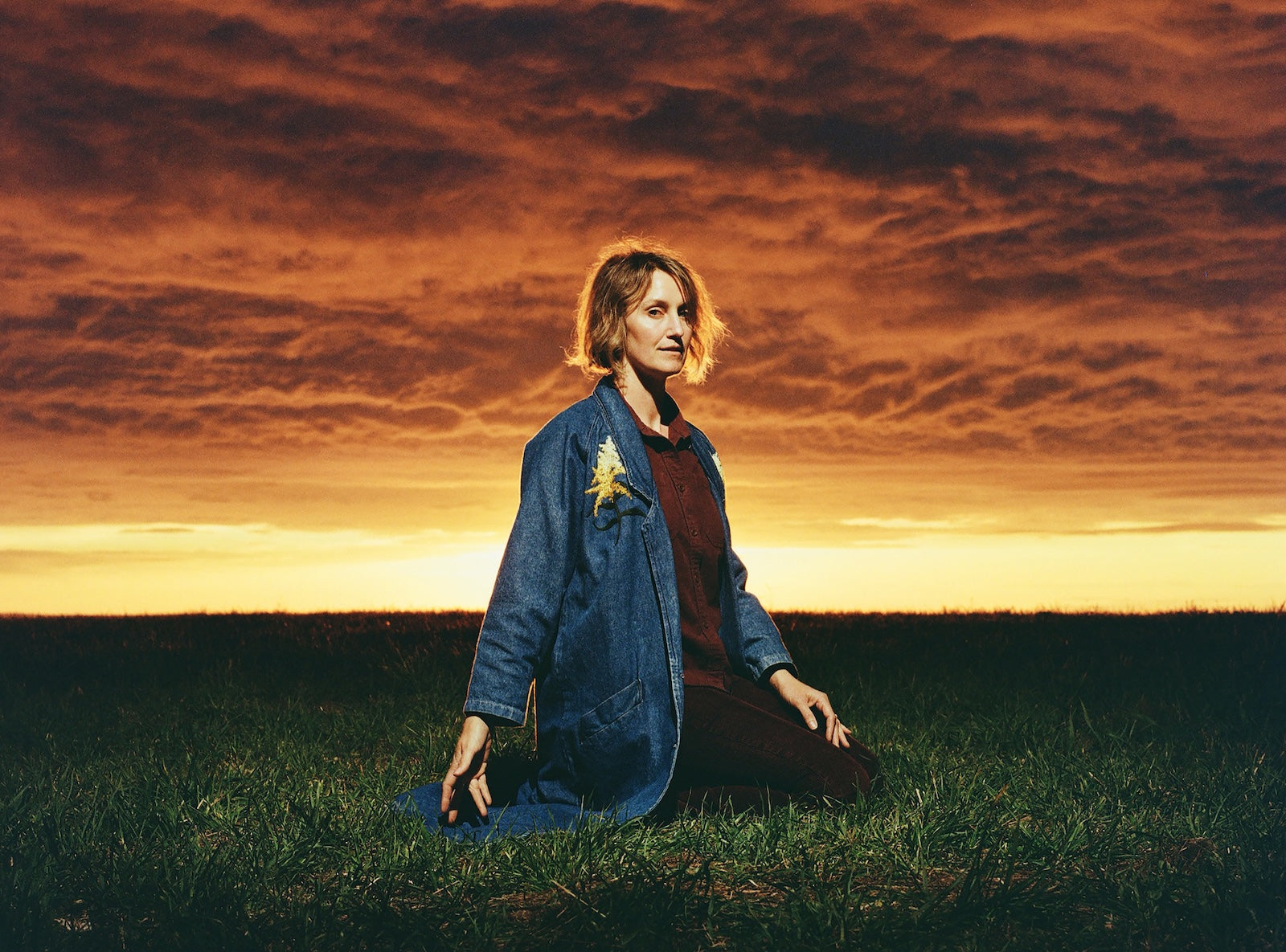 Joan Shelley announces new album & tour, shares “Everybody”