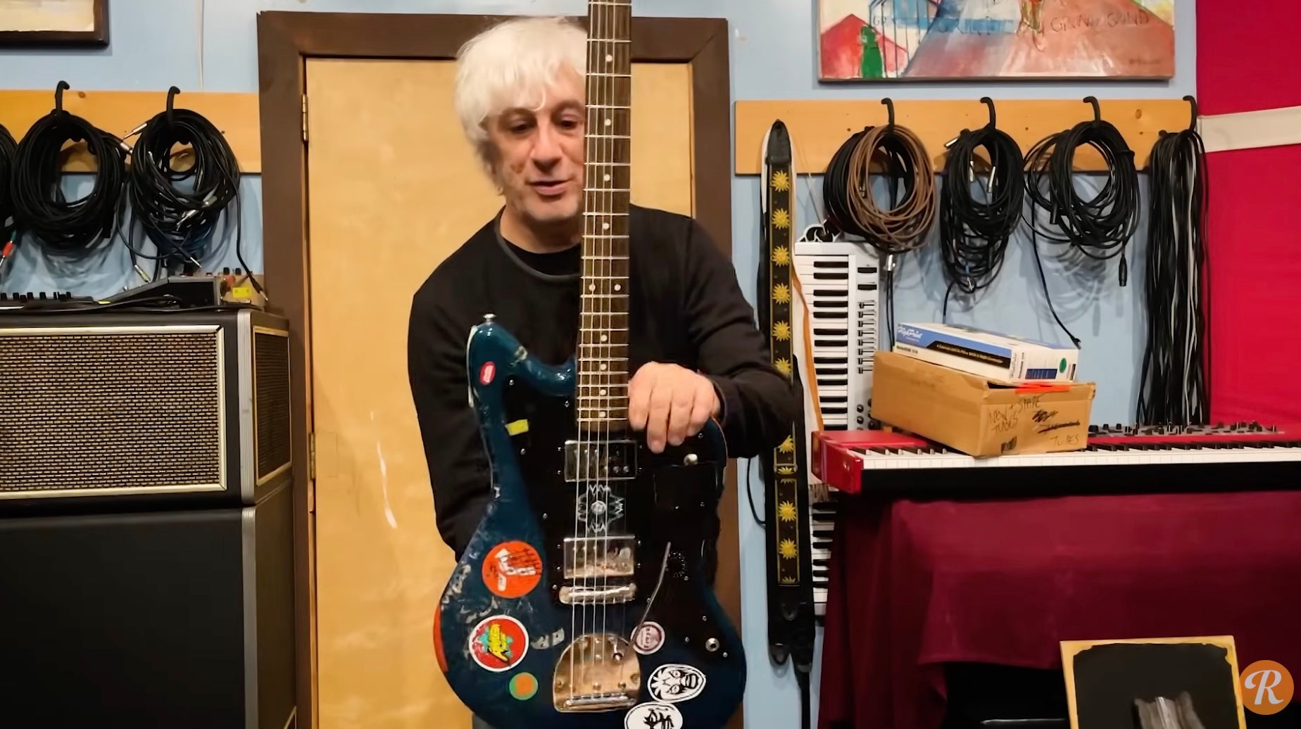 Sonic Youth selling rare guitars, pedals, & other gear