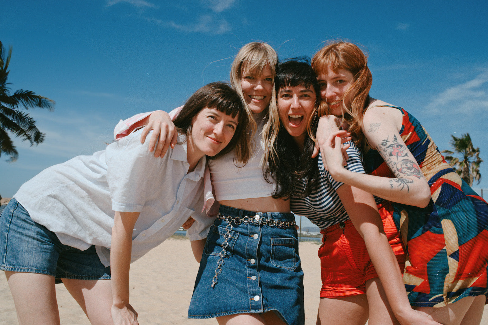 Los Bitchos announce new album ‘Talkie Talkie,’ share “Don’t Change” video