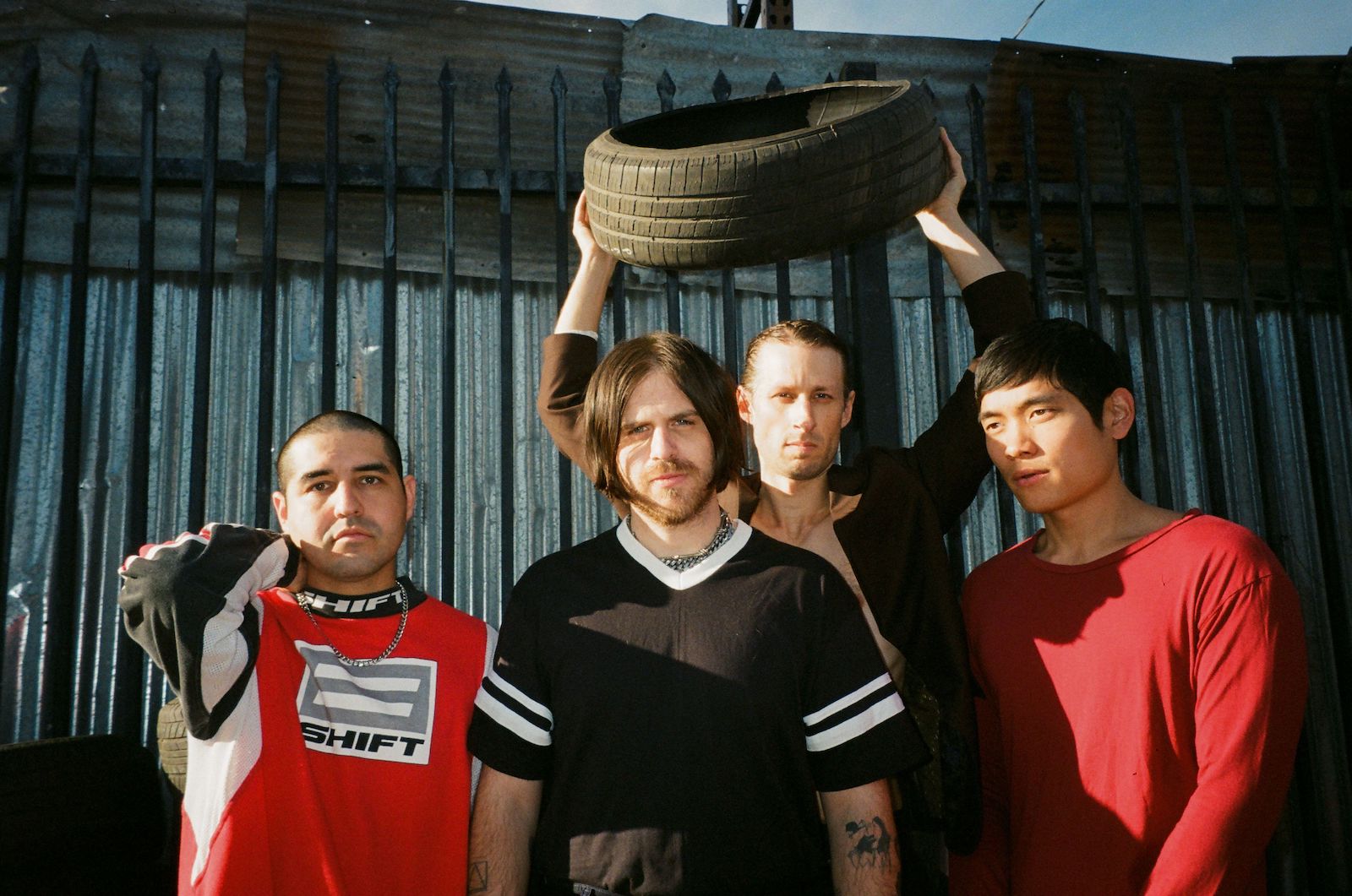 Meatbodies announce new album & tour, share “Hole”