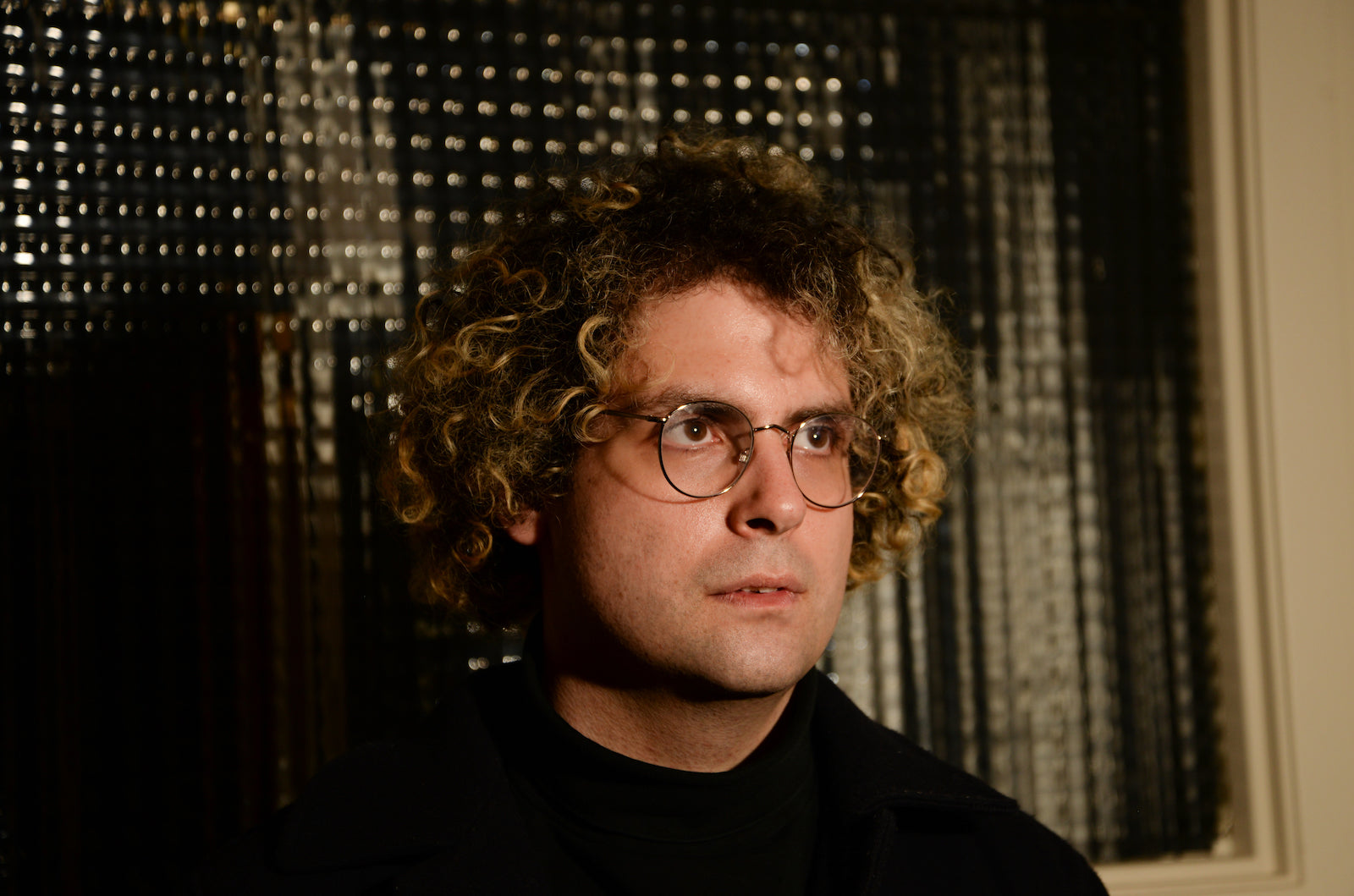 Mo Troper announces new album ‘Svengali,’ shares “Billy Joel Fanclub” video